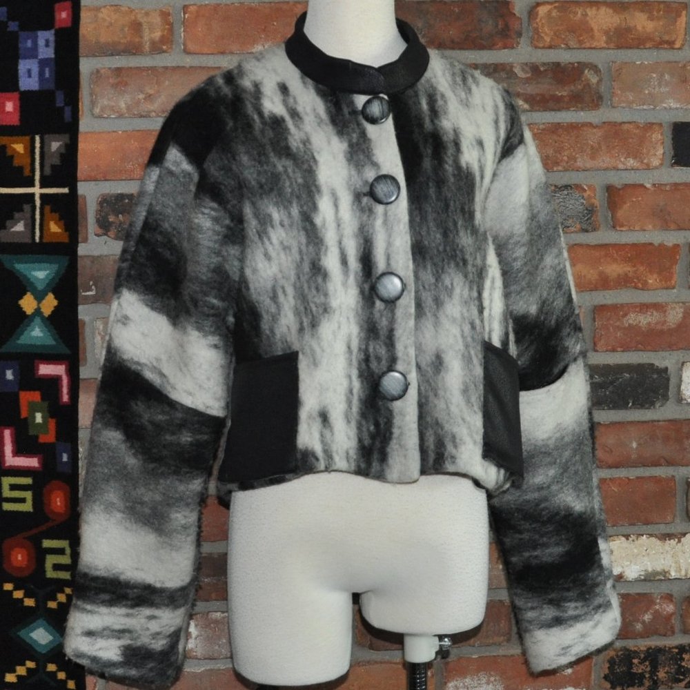 Caty Lesca Paris Black & White Marble Look Boiled Wool Blend Cropped Jacket Coat
